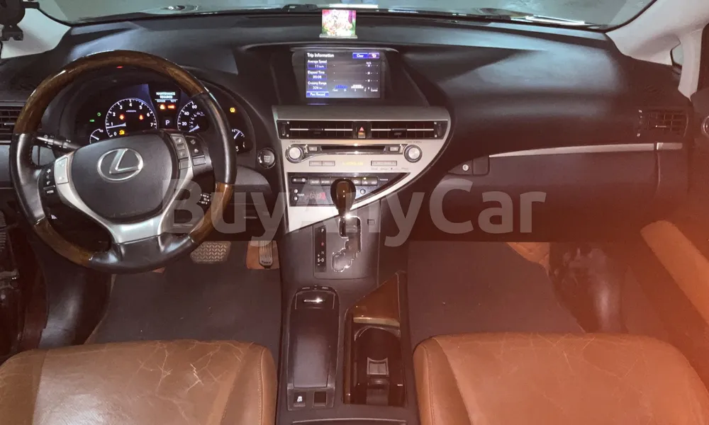 Vehicle photo 8
