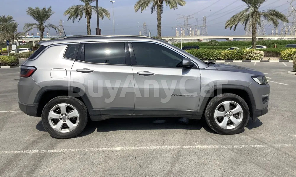Vehicle photo 3