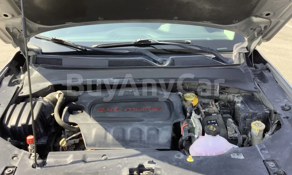 Vehicle photo 6