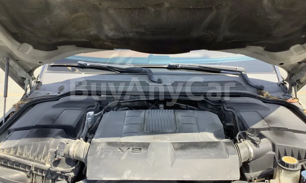 Vehicle photo 6