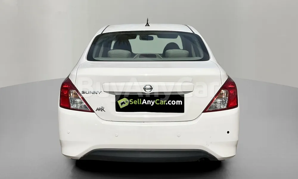 Vehicle photo 2