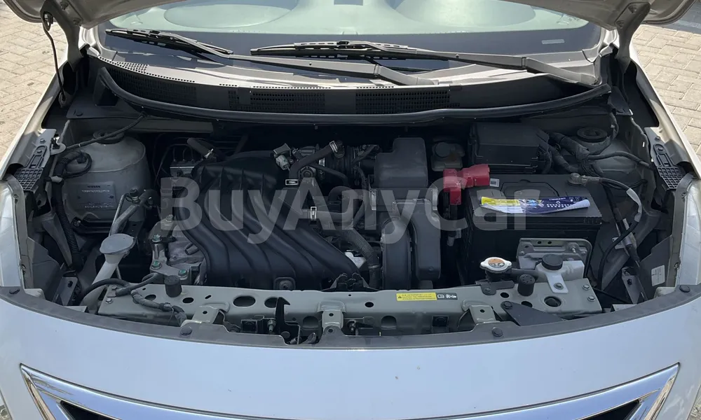 Vehicle photo 7