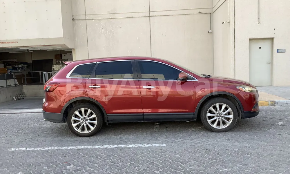 Vehicle photo 4