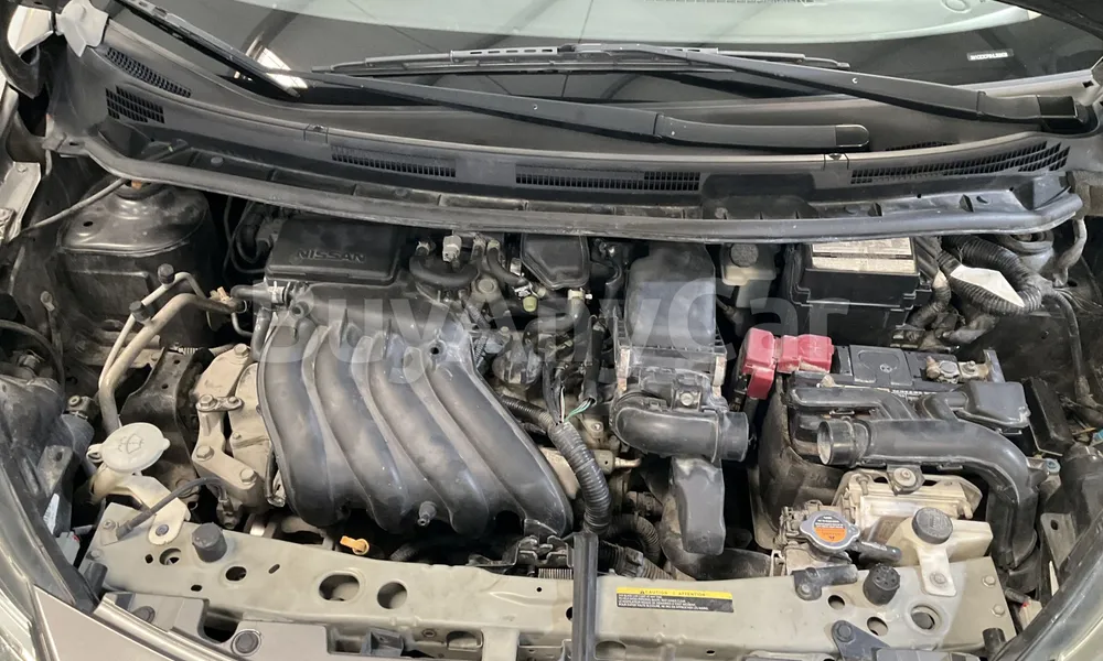Vehicle photo 6