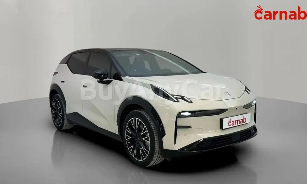 Vehicle photo 3
