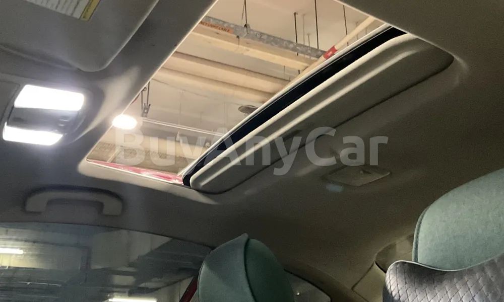 Vehicle photo 9
