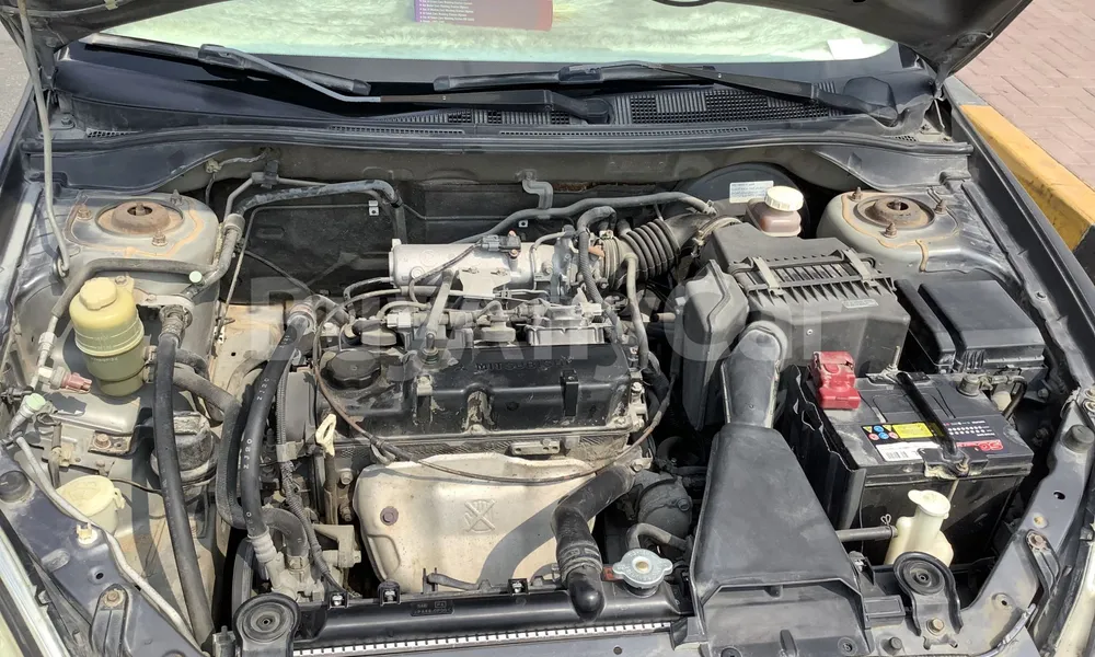 Vehicle photo 6