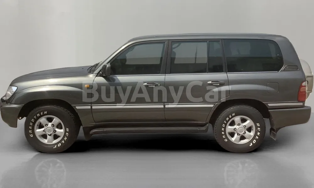 Vehicle photo 4