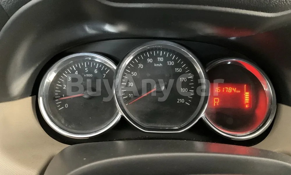 Vehicle photo 7