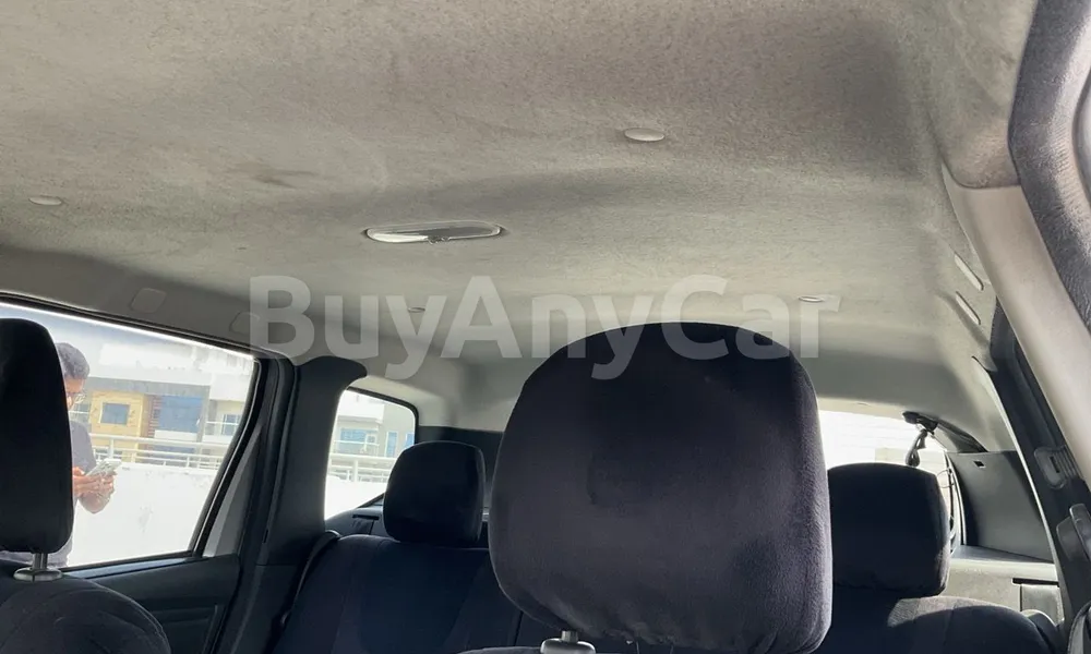 Vehicle photo 9