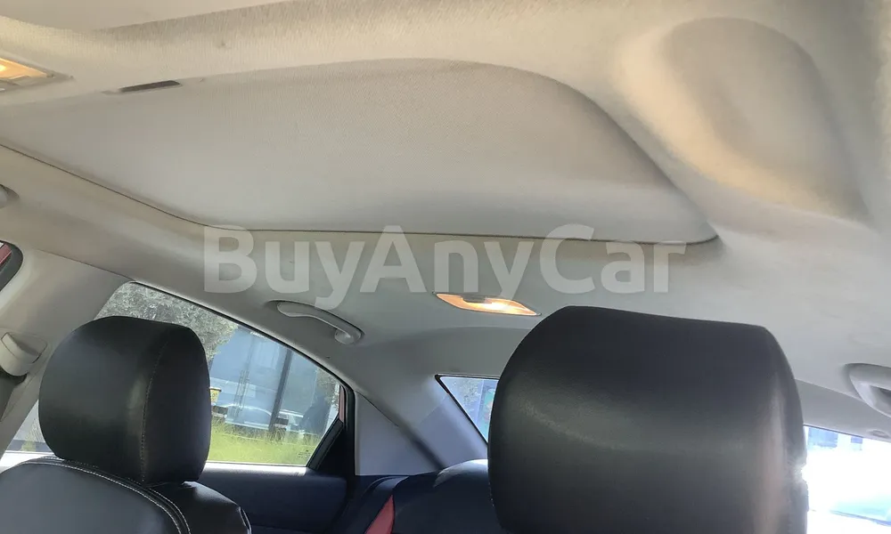 Vehicle photo 9