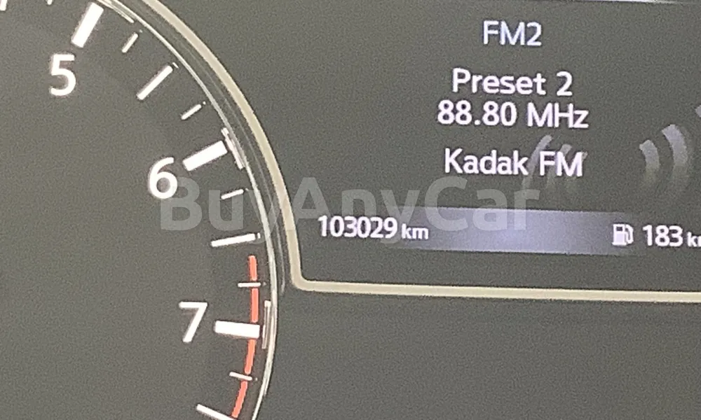 Vehicle photo 7