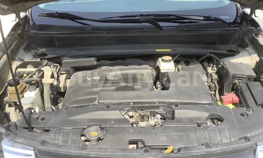 Vehicle photo 8
