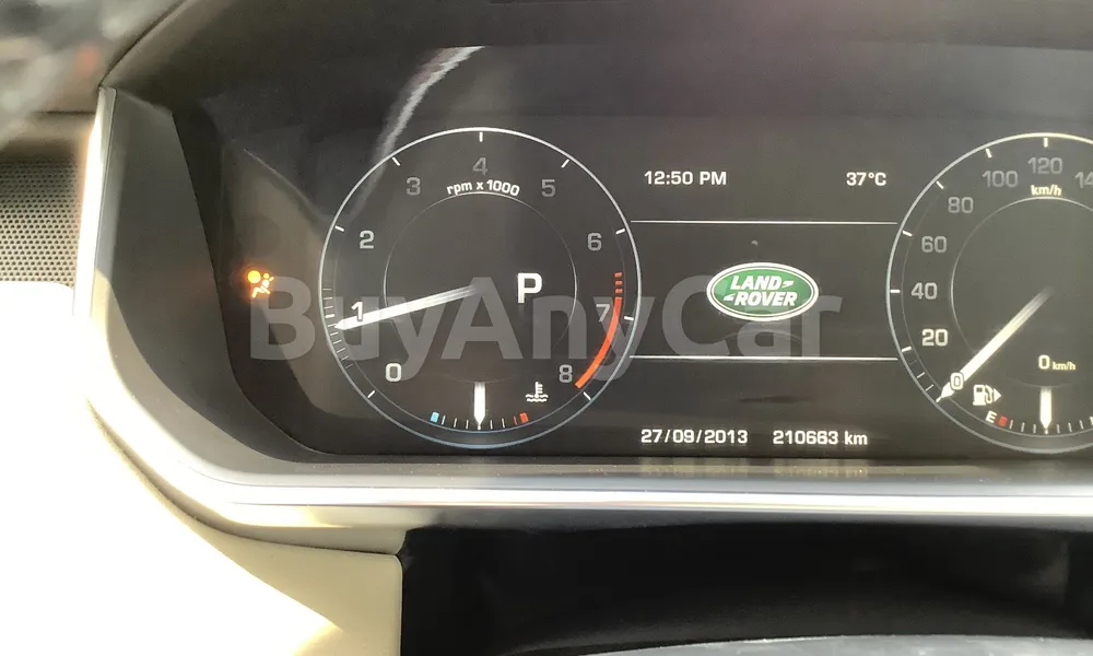 Vehicle photo 7