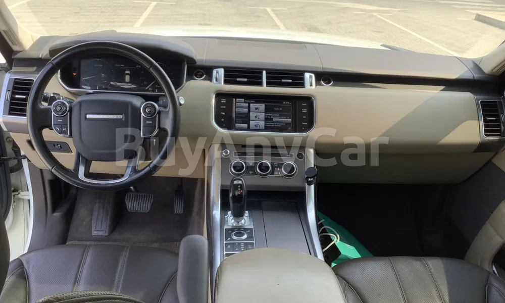 Vehicle photo 8