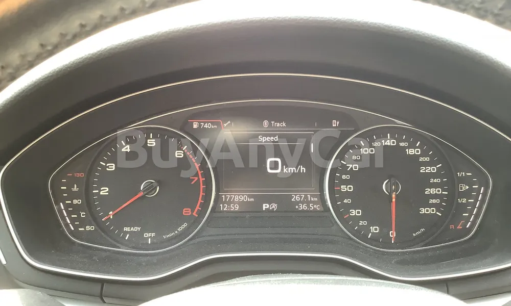 Vehicle photo 6