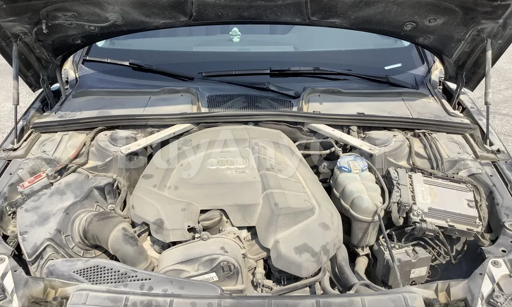 Vehicle photo 7