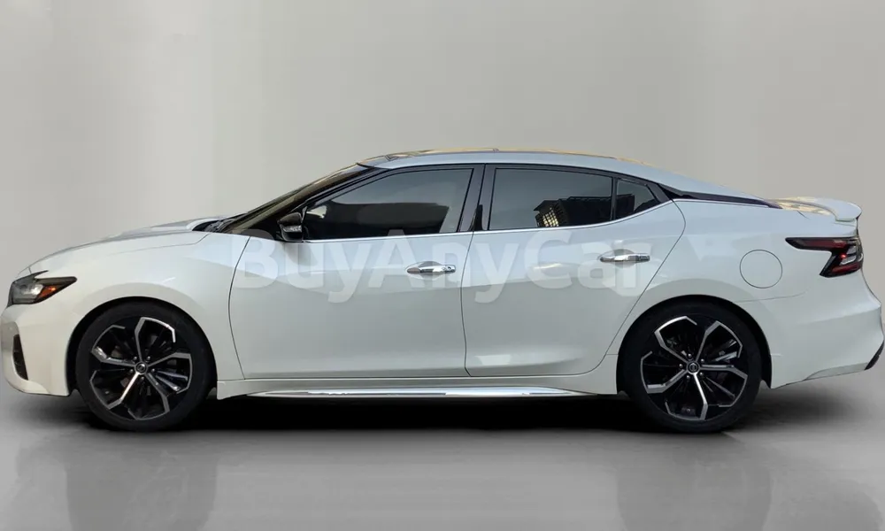 Vehicle photo 4