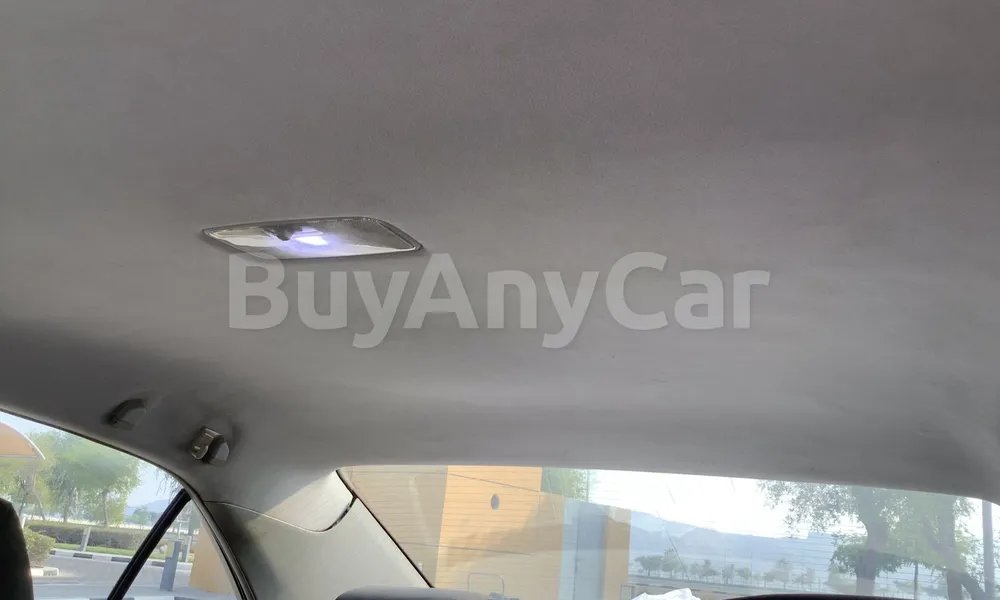 Vehicle photo 9