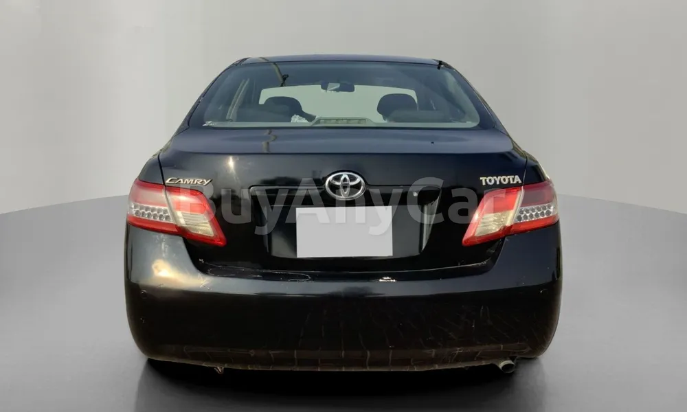 Vehicle photo 2