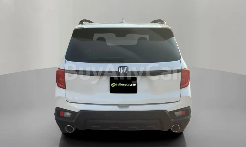 Vehicle photo 2