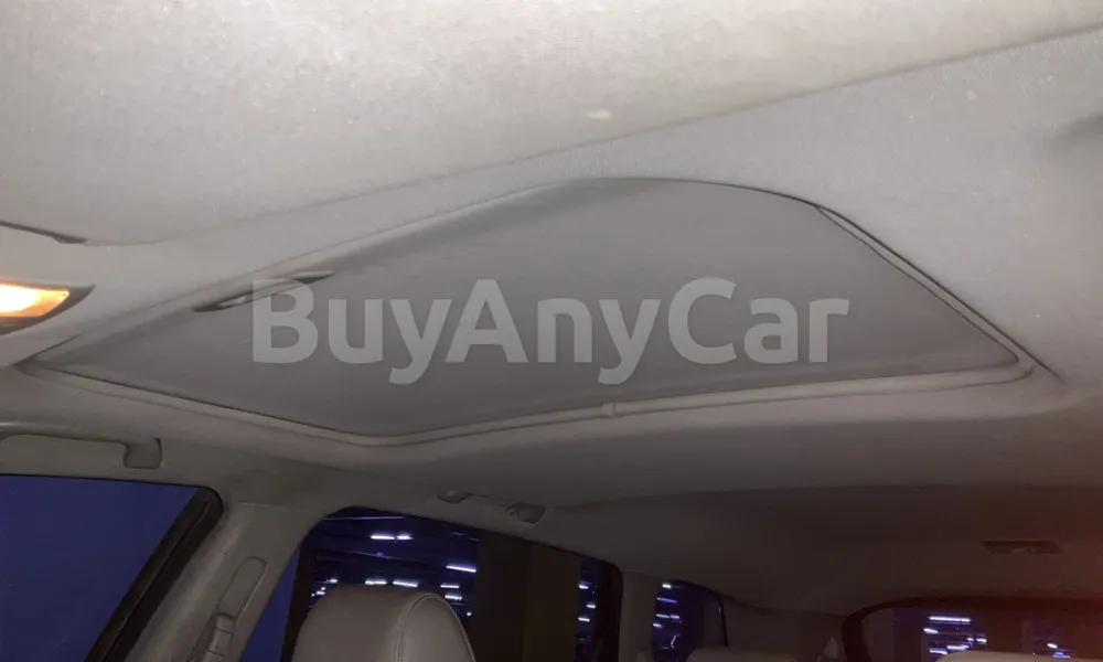 Vehicle photo 7