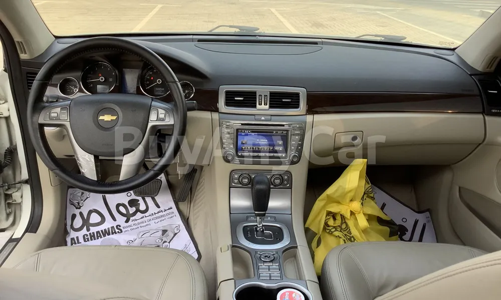 Vehicle photo 9