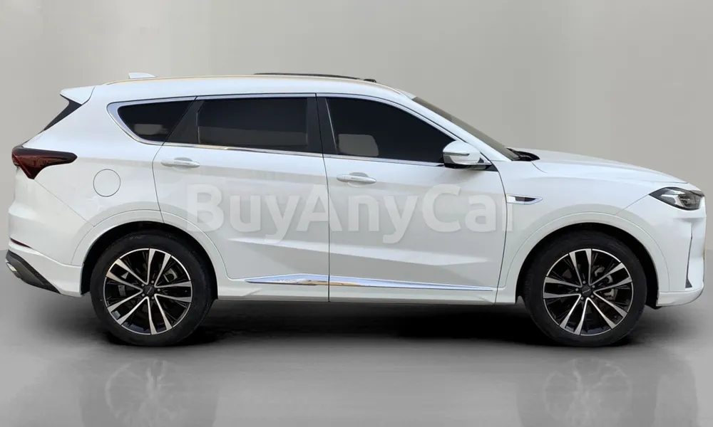 Vehicle photo 4