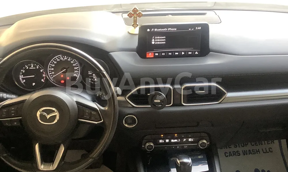 Vehicle photo 8