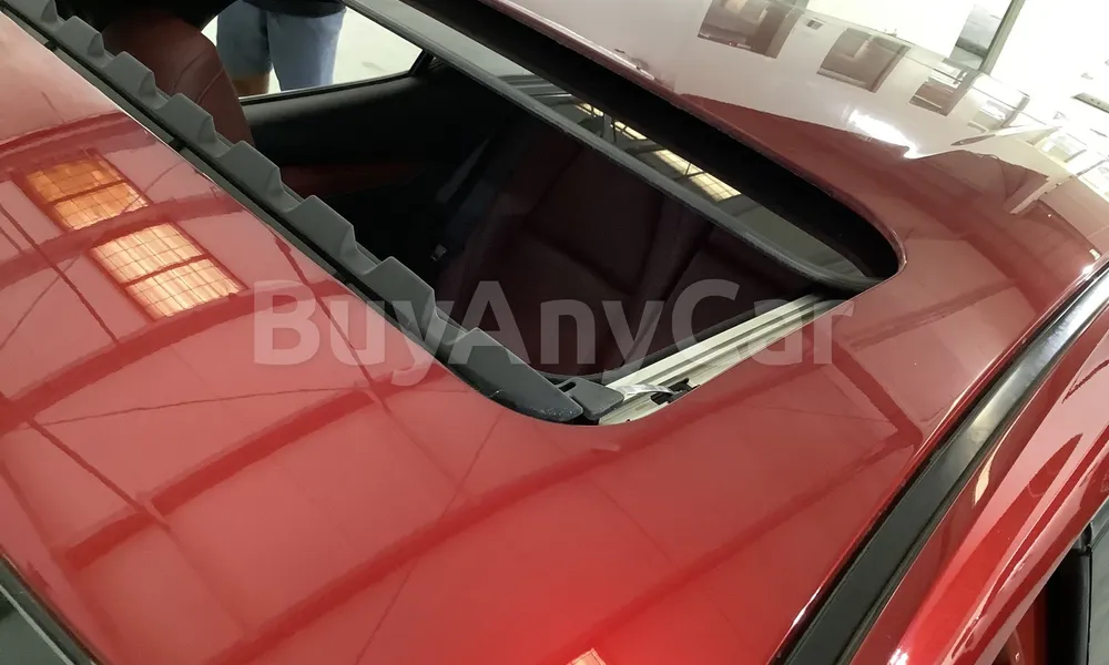 Vehicle photo 6