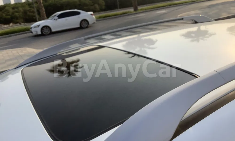 Vehicle photo 5
