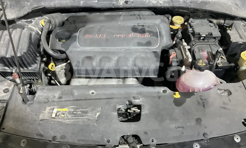 Vehicle photo 5