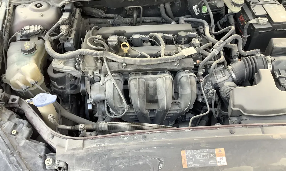 Vehicle photo 6