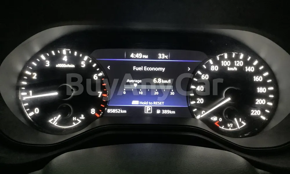 Vehicle photo 7