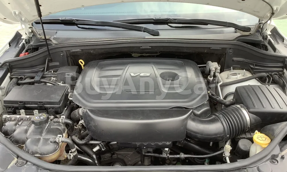 Vehicle photo 6