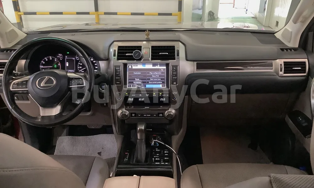 Vehicle photo 8