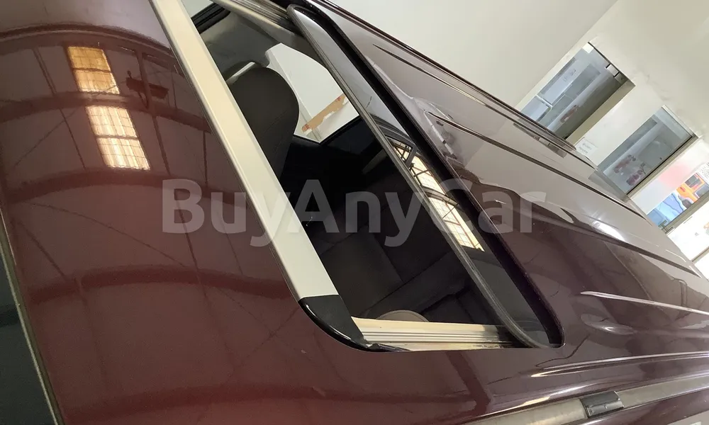 Vehicle photo 5