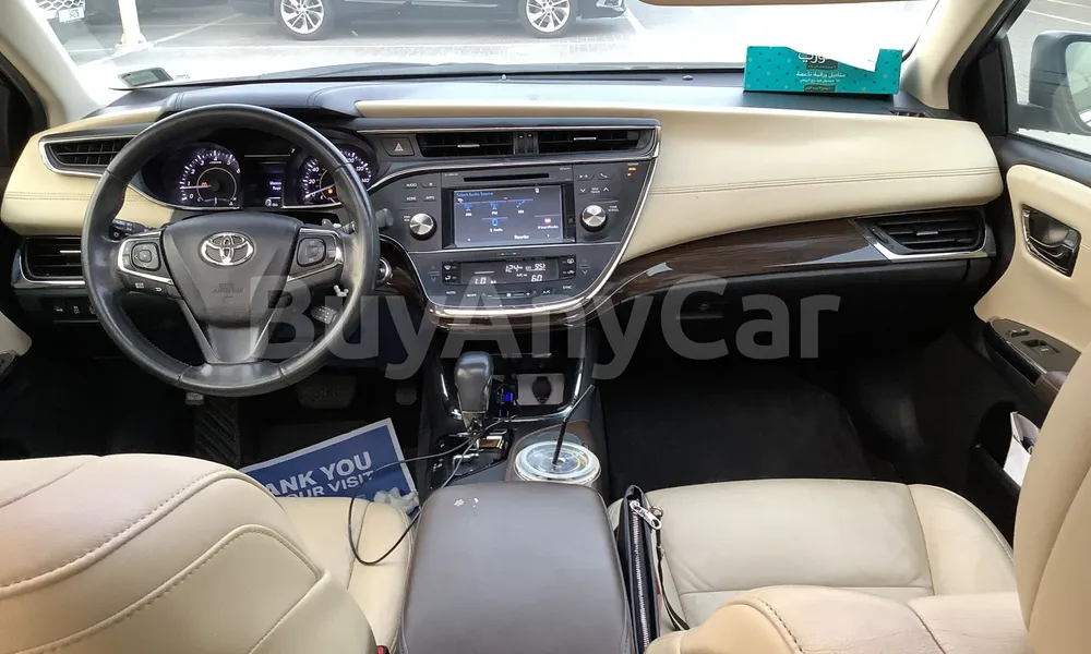 Vehicle photo 7