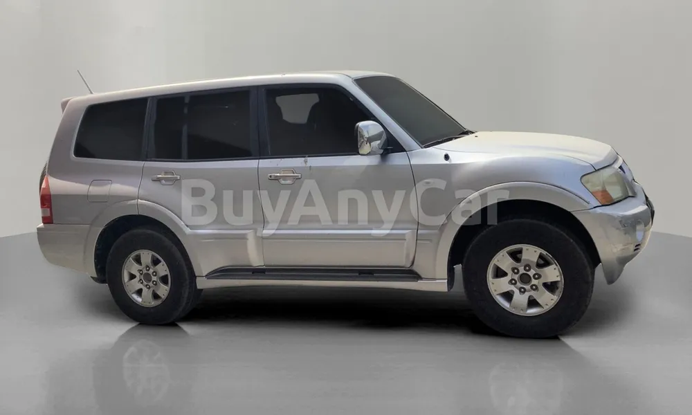Vehicle photo 3