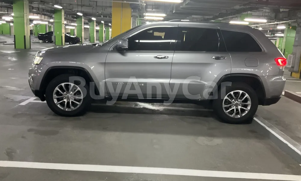 Vehicle photo 4