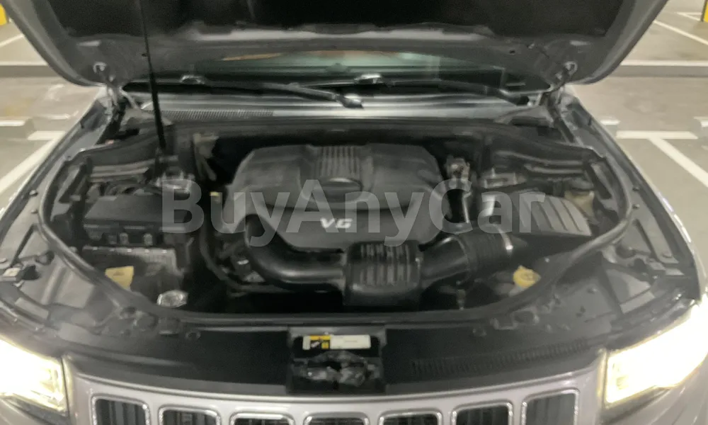 Vehicle photo 6