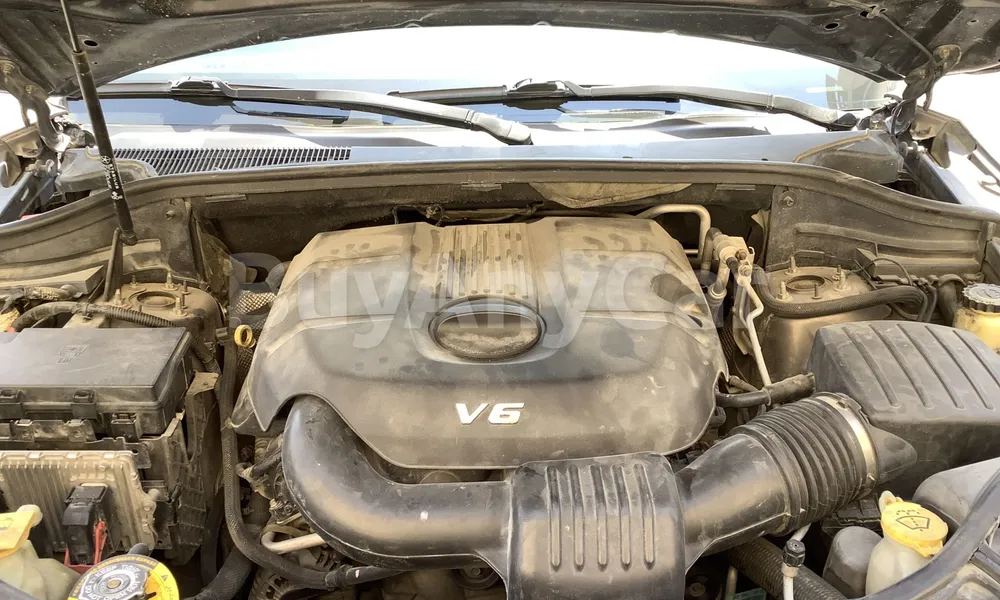 Vehicle photo 7