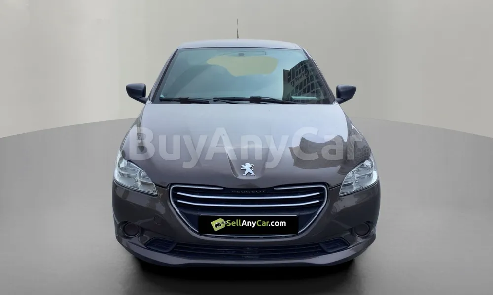 Vehicle photo 1