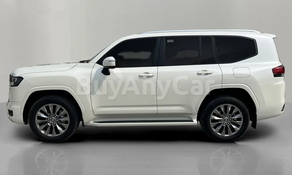 Vehicle photo 4