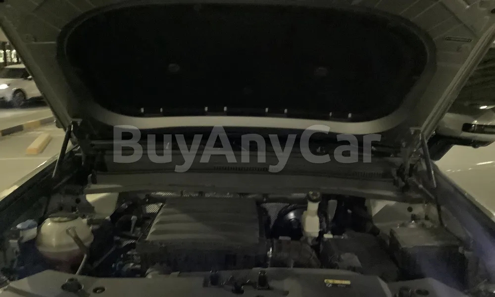 Vehicle photo 5