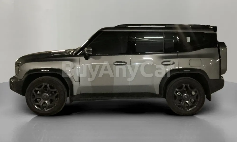Vehicle photo 4