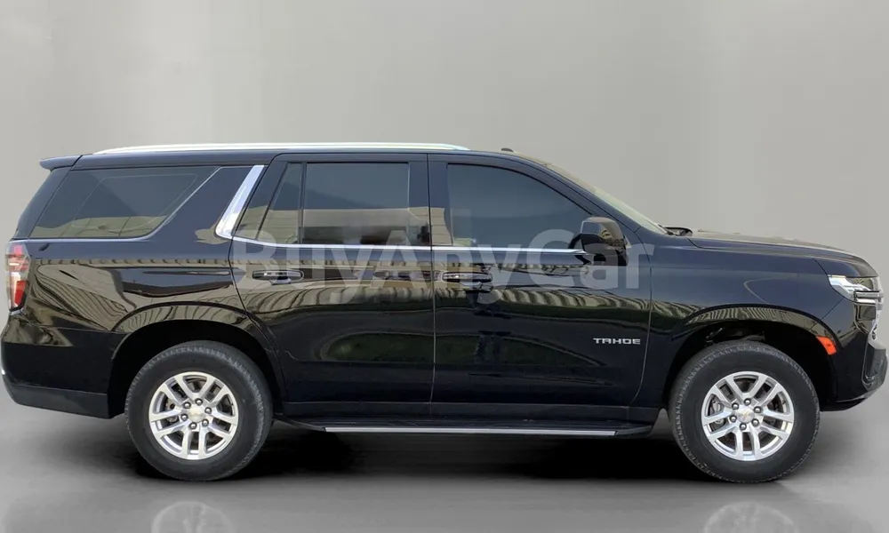 Vehicle photo 3