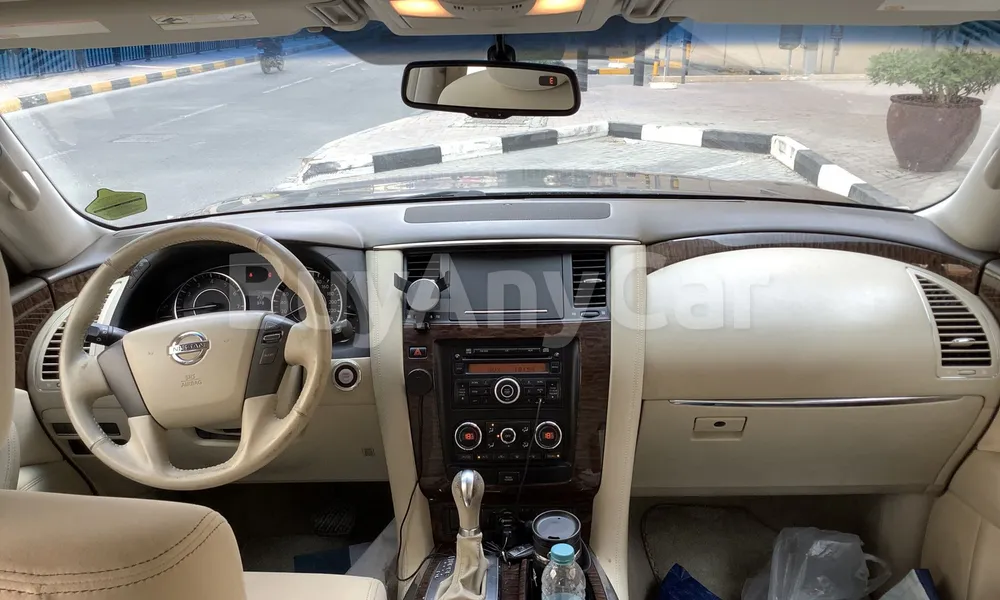 Vehicle photo 9