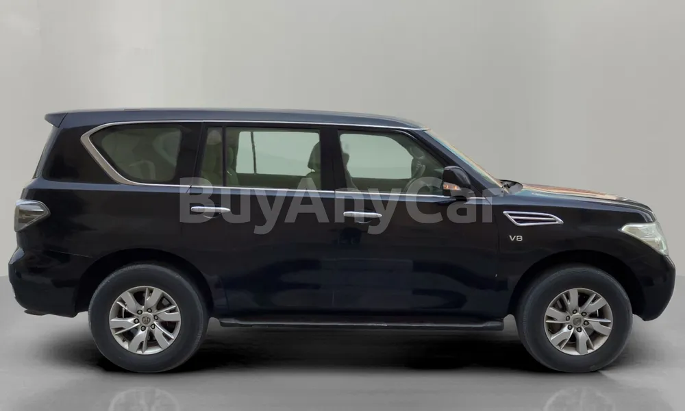 Vehicle photo 3