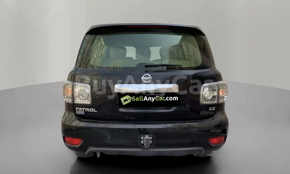 Vehicle photo 2